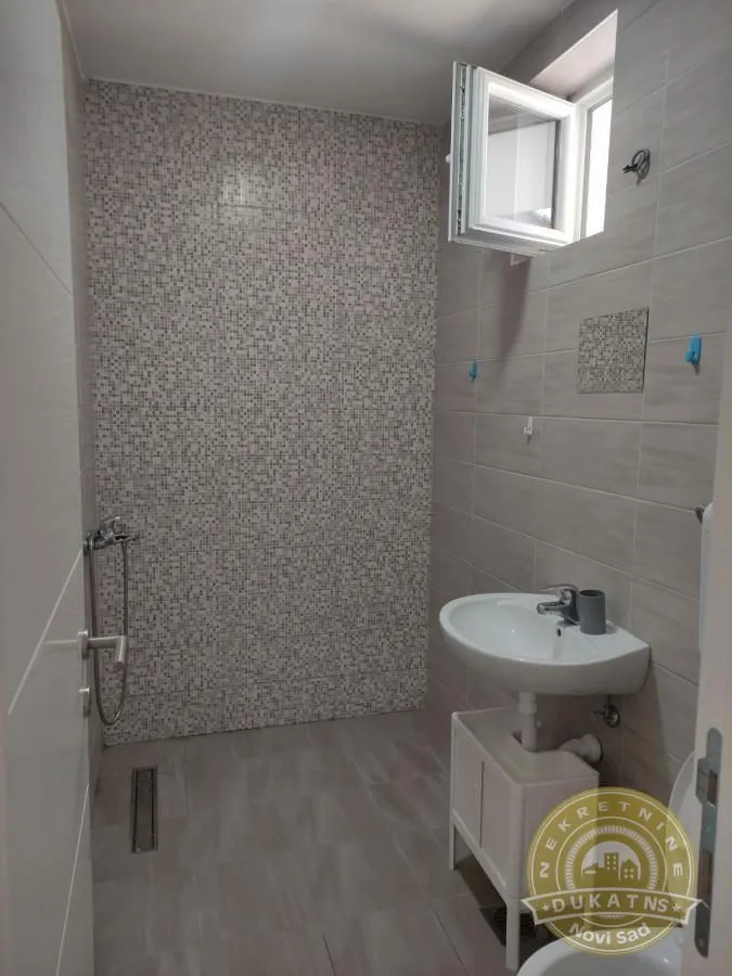 Izdavanje, četvorosoban stan, 74m², Adice, Novi Sad Sve Podlokacije
