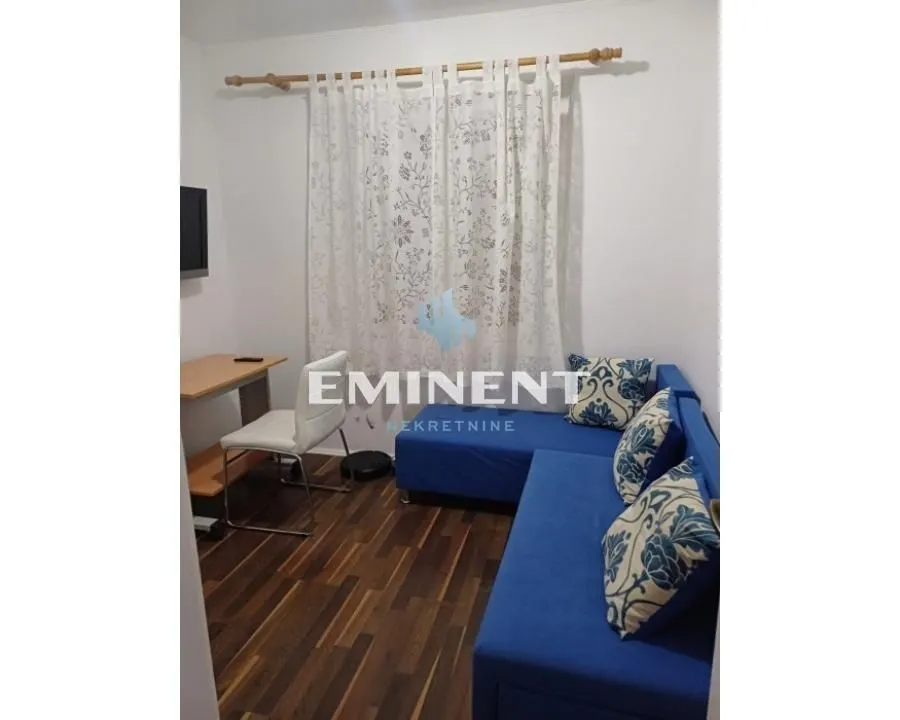 Rent, two bedroom apartment, 41m², Čubura, Beograd