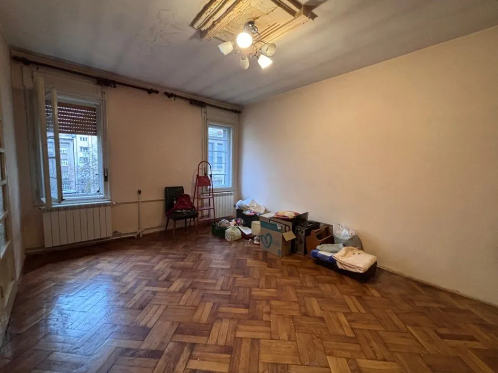 Prodaja, stan, 77m², Stari Grad, Beograd