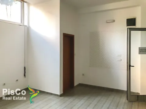 Izdavanje, poslovni prostor, 24m², Pobrežje, Podgorica - image 3