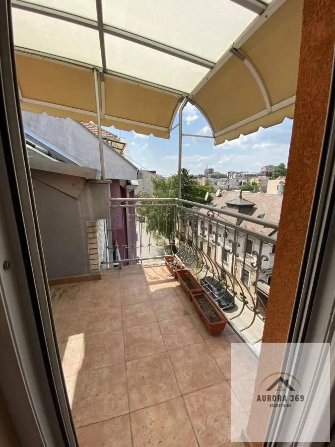 Prodaja, trosoban stan, 100m², Betanija, Novi Sad Sve Podlokacije