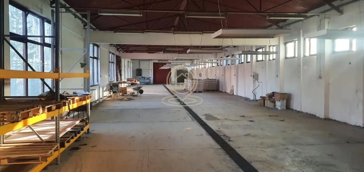 Rent, office space, 1200m², Mladenovac, Beograd