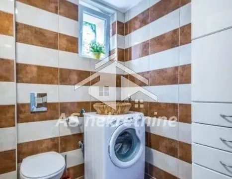 Izdavanje, stan, 38m², Botanička Bašta, Palilula Sve Podlokacije - image 10