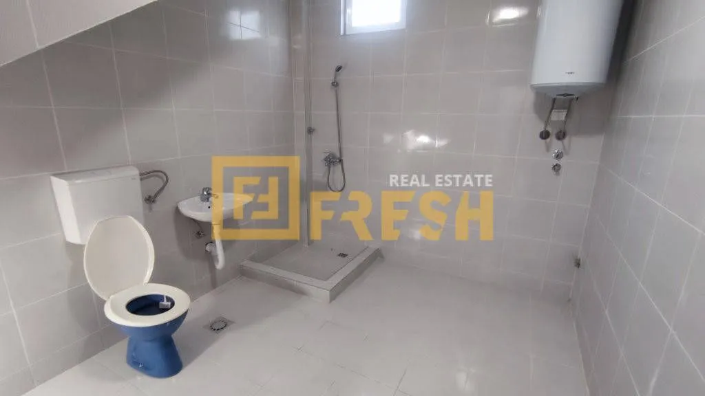 Rent, office space, 144m², Tološi, Podgorica