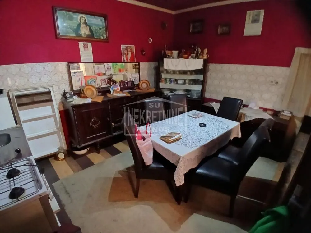 Prodaja, kuća, 316m², Čantavir, Subotica