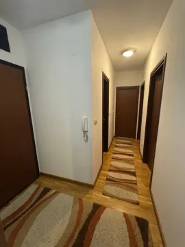 Izdavanje, dvosoban stan, 74m², City Kvart, Podgorica - image 5