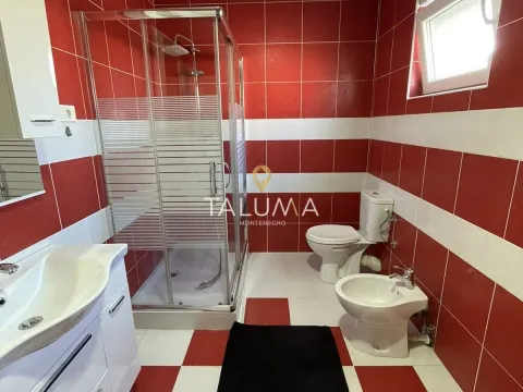 Izdavanje, kuća, 150m², Masline, Podgorica - image 11