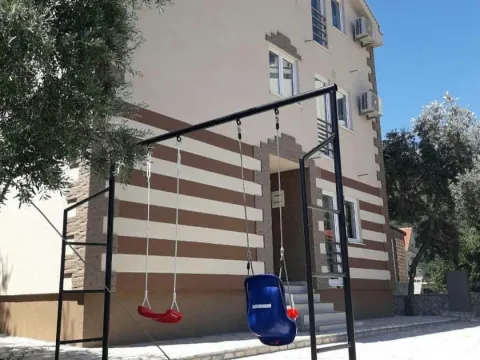 Rent, two bedroom apartment, 65m², Bijela, Herceg Novi - image 7