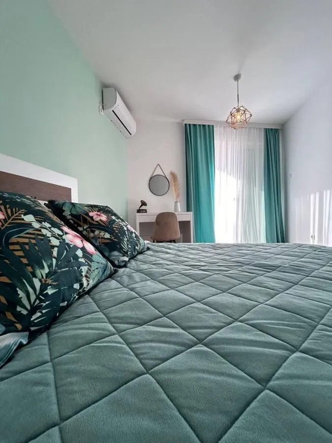 Sale, two bedroom apartment, 105m², Petrovac, Budva