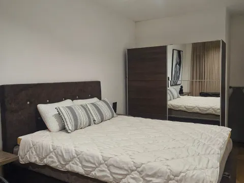 Izdavanje, dvosoban stan, 56m², Pobrežje, Podgorica - image 6