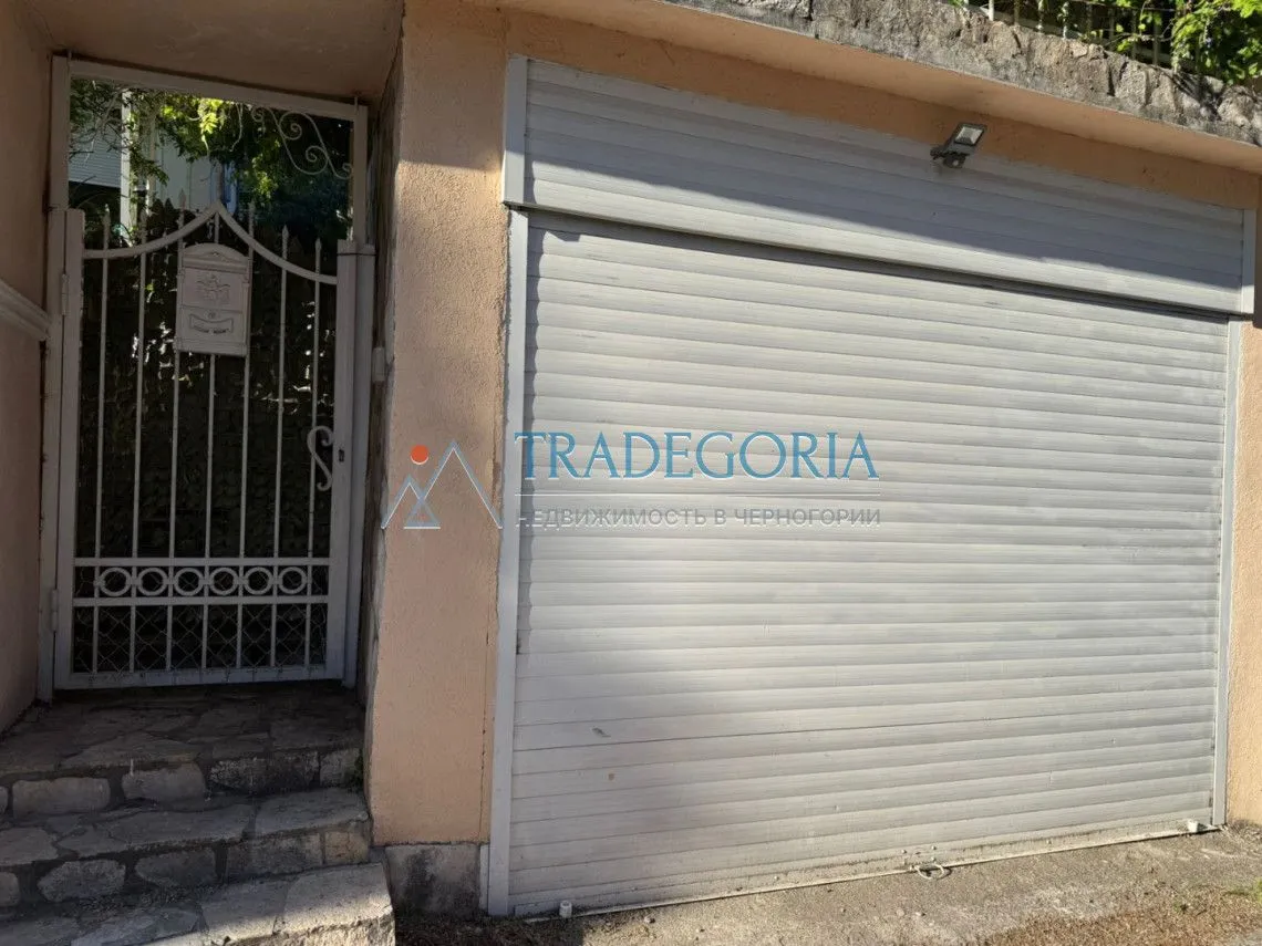 Prodaja, kuća, 302m², Bar, Crna Gora