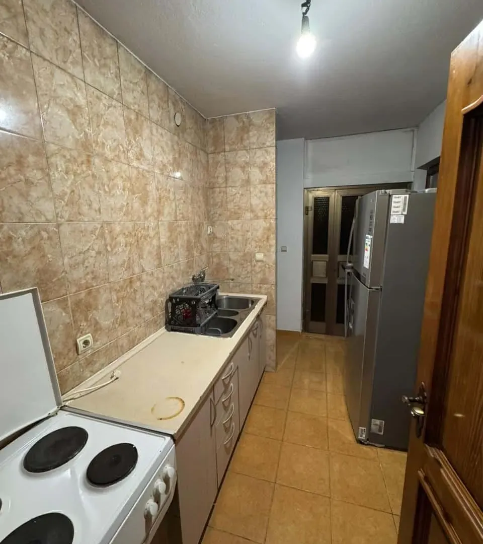 Izdavanje, kuća, 200m², Masline, Podgorica