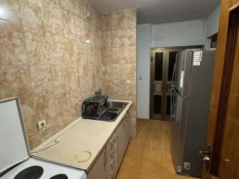 Izdavanje, kuća, 200m², Masline, Podgorica - image 6