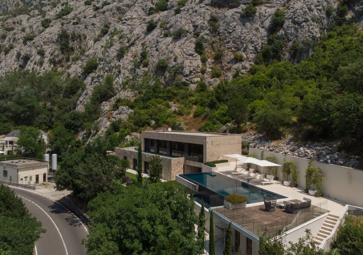 Prodaja, kuća, 526m², Orahovac, Kotor