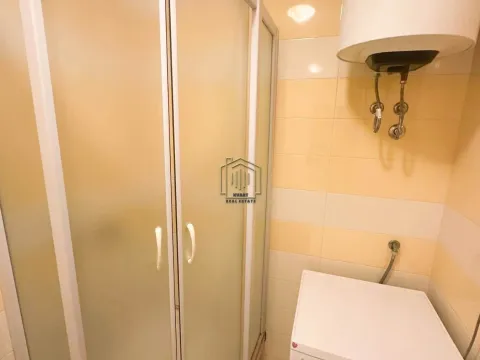 Izdavanje, jednosoban stan, 54m², Pobrežje, Podgorica - image 4