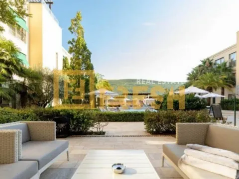 Sale, one bedroom apartment, 90m², Herceg Novi, Crna Gora - image 13