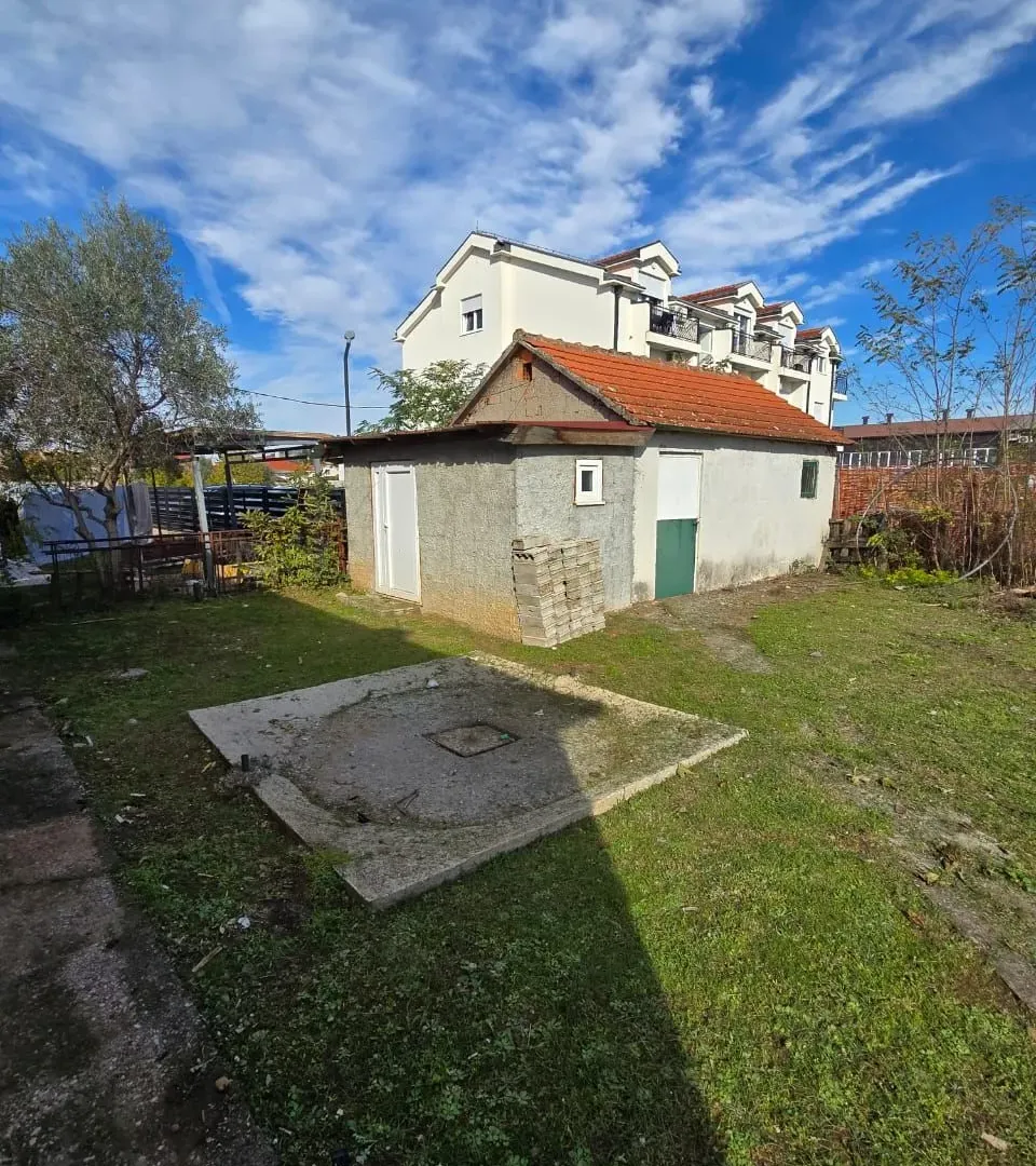 Rent, office space, 75m², Gornja Gorica, Podgorica