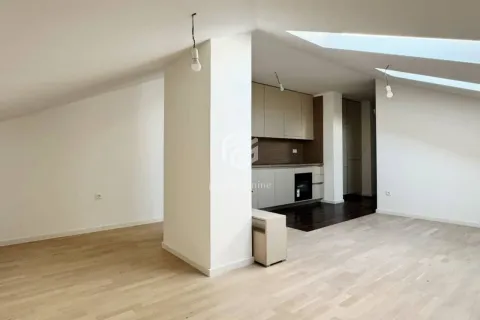 Prodaja, jednosoban stan, 52m², Tološi, Podgorica - image 2