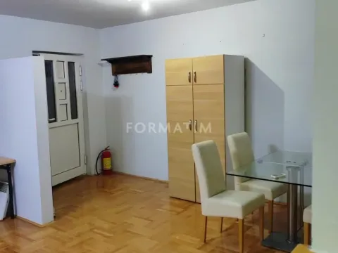 Izdavanje, dvosoban stan, 50m², Krnjaca, Palilula Sve Podlokacije - image 10