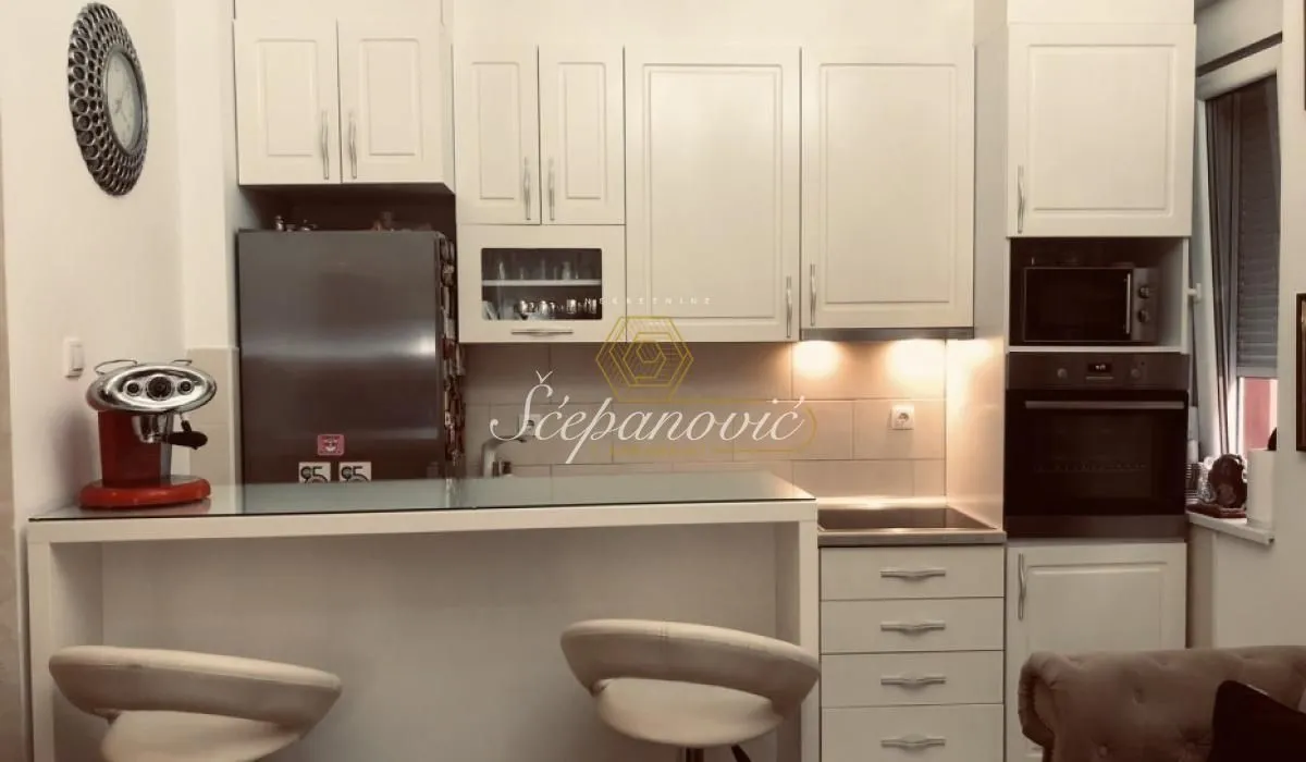 Rent, three bedroom apartment, 91m², Socijalno, Novi Sad Sve Podlokacije
