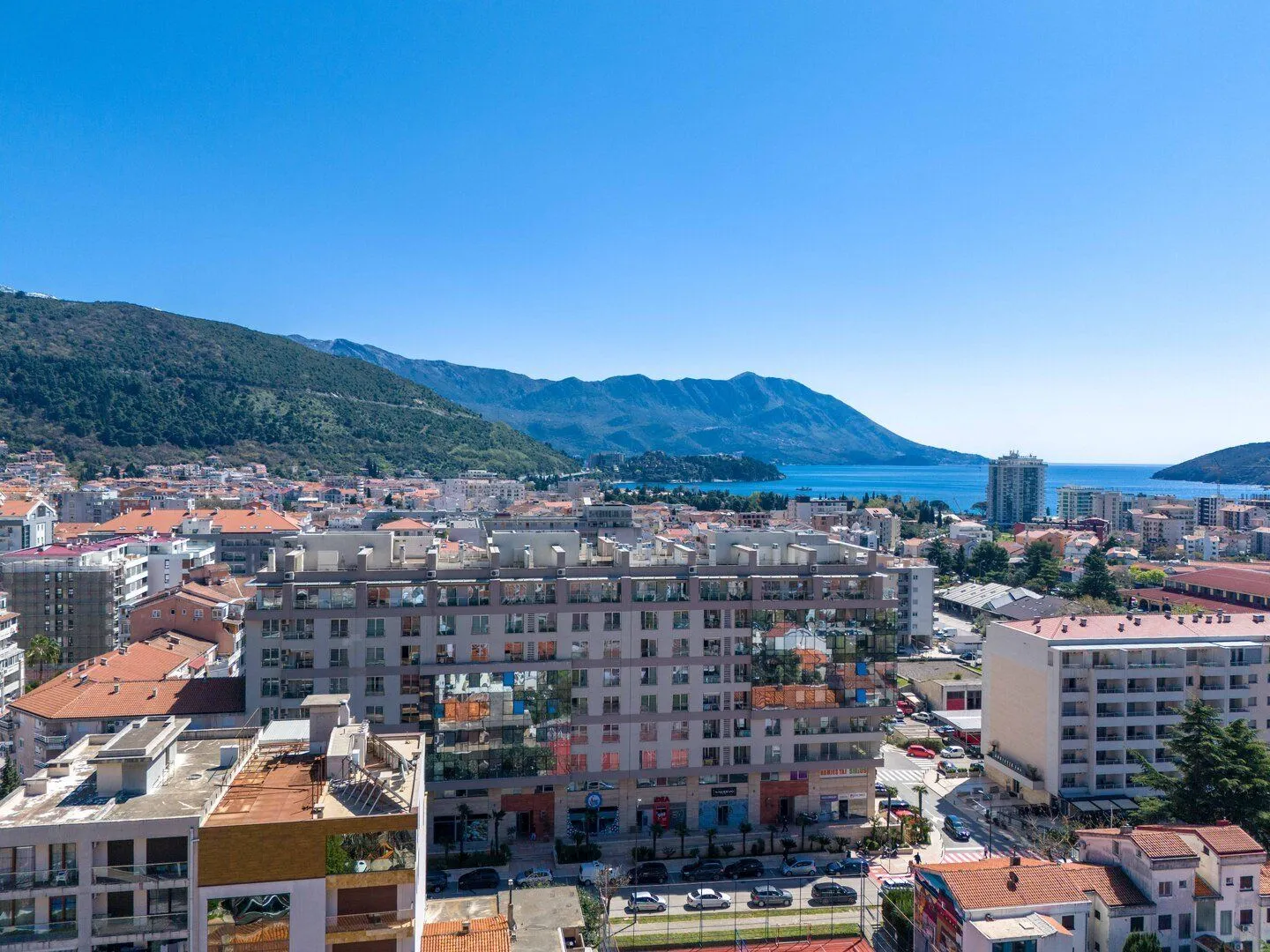 Prodaja, dvosoban stan, 83m², Rozino, Budva