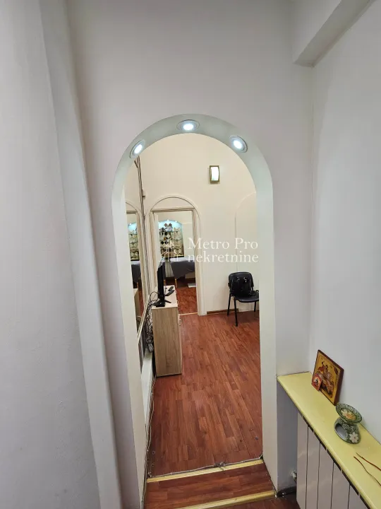 Sale, three bedroom apartment, 57m², Slavija, Vračar Sve Podlokacije