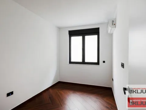Prodaja, četvorosoban stan, 103m², Novo naselje, Novi Sad - image 9