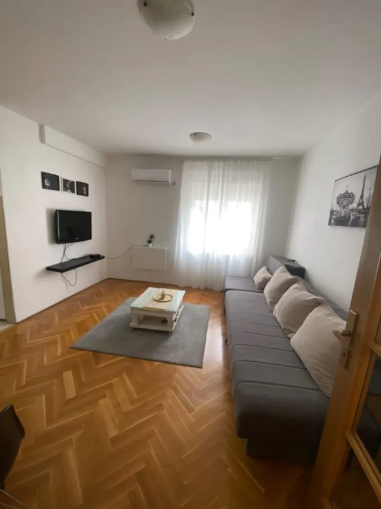 Rent, studio apartment, 28m², Blok 9, Podgorica