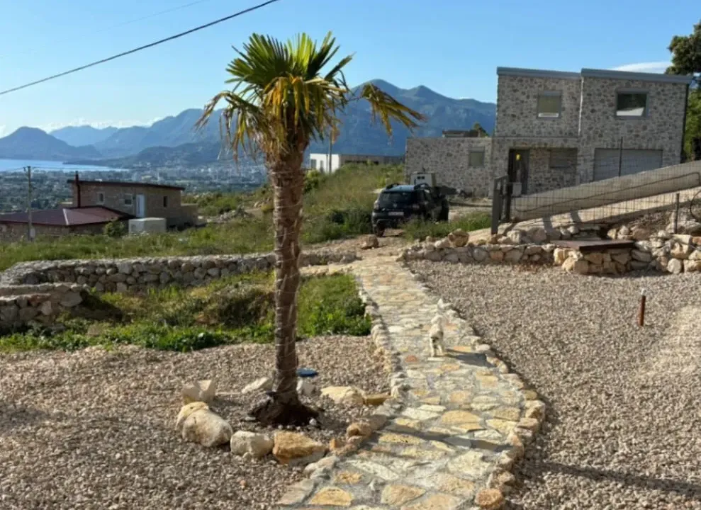 Prodaja, kuća, 370m², Bar, Crna Gora