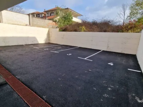 Sale, office space, 137m², Zemun Sve Podlokacije, Beograd - image 12