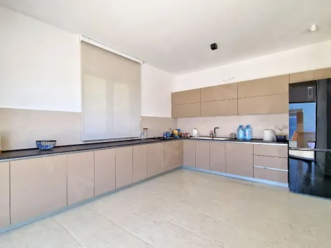 Prodaja, kuća, 360m², Žukovica, Budva - image 12