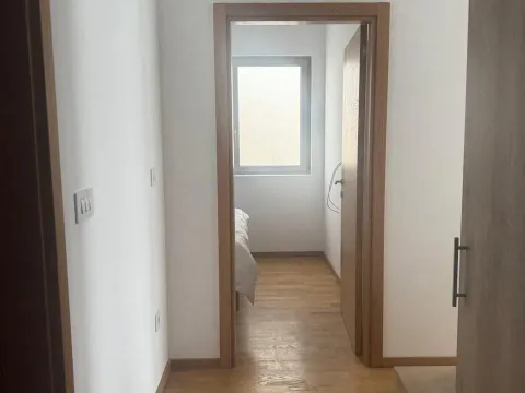 Sale, one bedroom apartment, 43m², Bečići, Budva - image 6