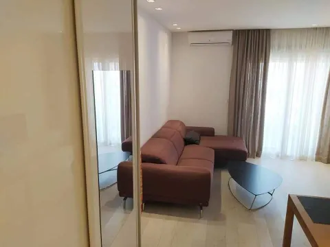 Rent, two bedroom apartment, 45m², Centar, Budva - image 2