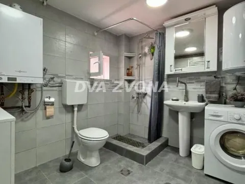 Prodaja, kuća, 239m², Sremska Kamenica, Petrovaradin - image 4