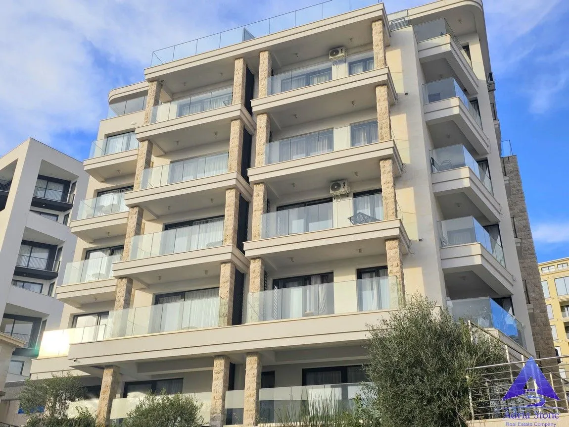 Prodaja, dvosoban stan, 63m², Bečići, Budva