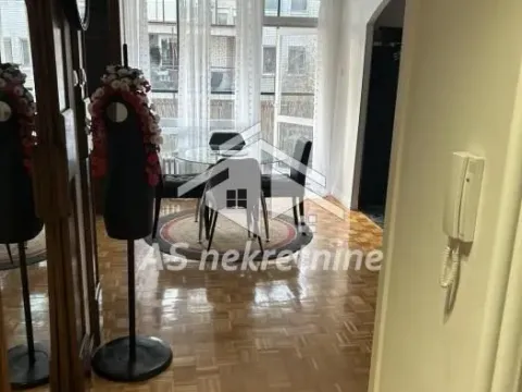 Izdavanje, trosoban stan, 80m², Novi Beograd Sve Podlokacije, Beograd - image 3