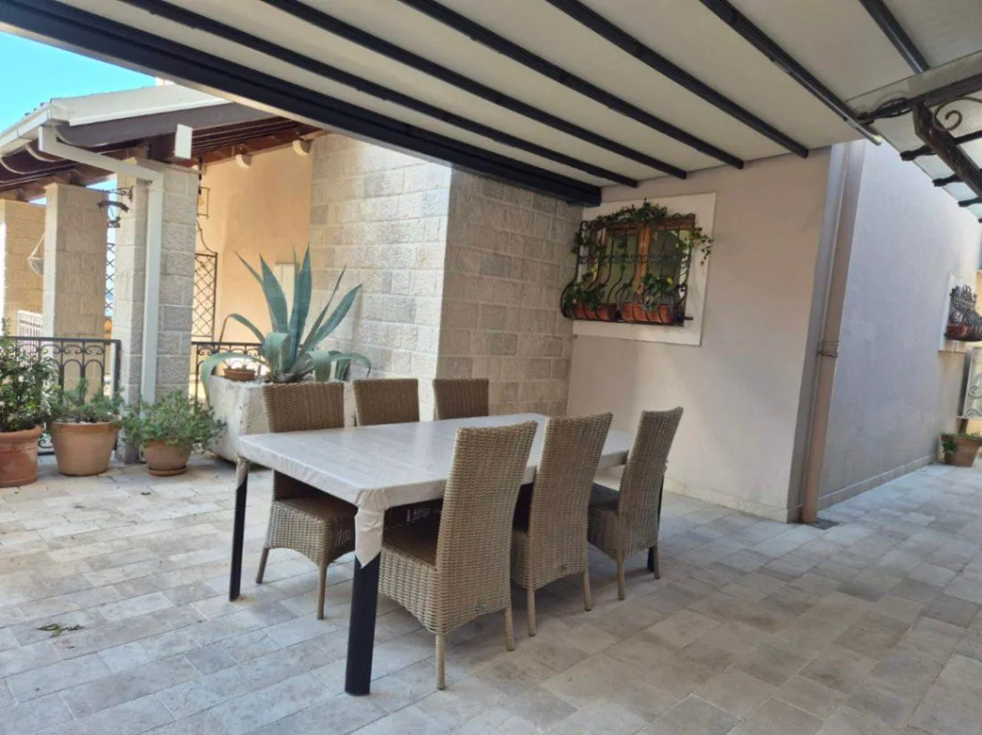 Sale, three bedroom apartment, 85m², Dobrota, Kotor
