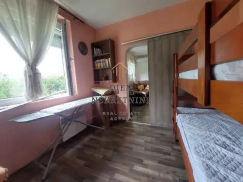 Rent, two bedroom apartment, 70m², Škaljari, Kotor - image 7
