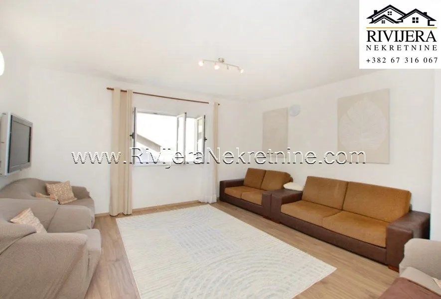 Prodaja, četvorosoban stan, 131m², Igalo, Herceg Novi