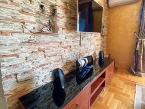 Izdavanje, dvosoban stan, 65m², City Kvart, Podgorica - image 10