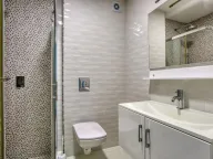 Izdavanje, jednosoban stan, 66m², Bečići, Budva - image 11