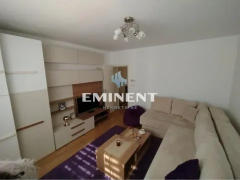 Rent, three bedroom apartment, 70m², Crveni Krst, Beograd - image 2
