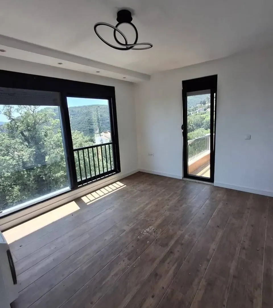 Sale, house, 180m², Centar, Budva