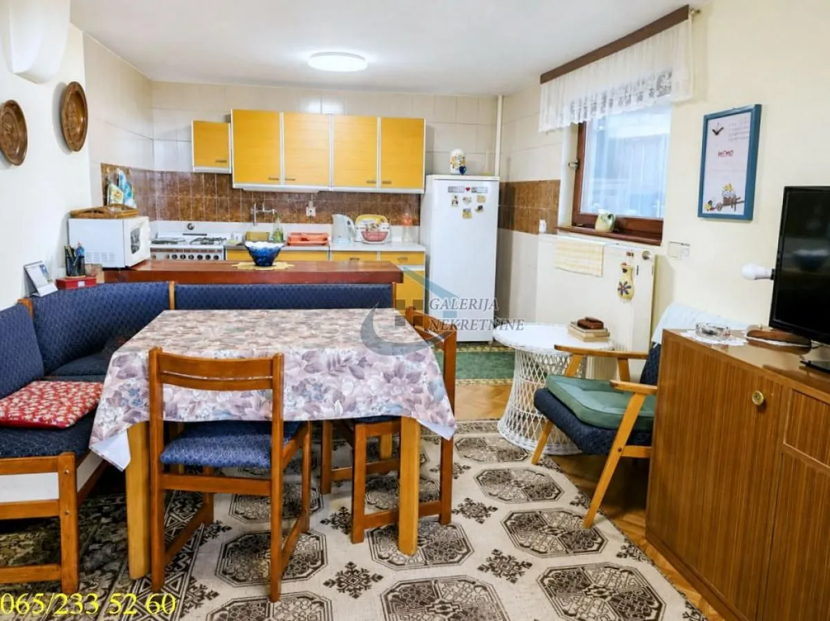 Prodaja, kuća, 192m², Stari Slankamen, Inđija