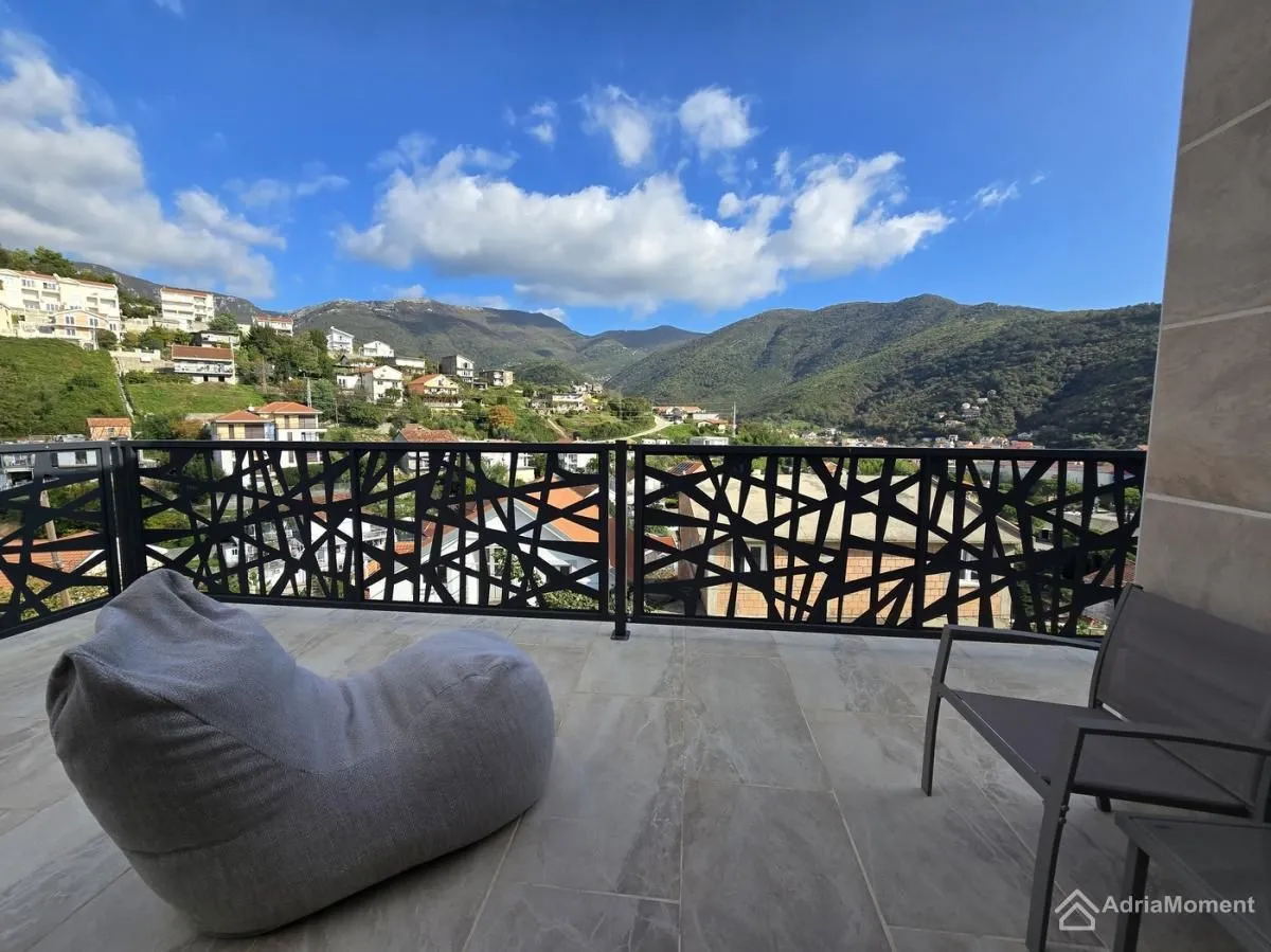 Prodaja, kuća, 140m², Zelenika, Herceg Novi