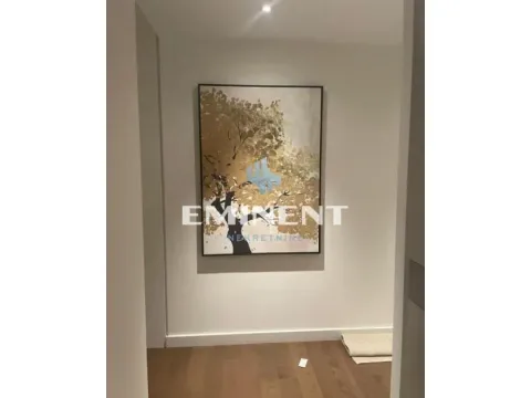 Izdavanje, četvorosoban stan, 140m², Savski Venac, Beograd - image 8