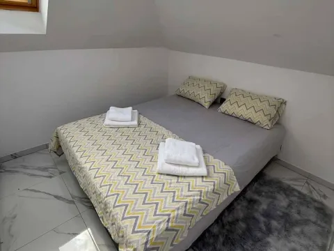 Rent, two bedroom apartment, 74m², Popovići, Bar - image 10