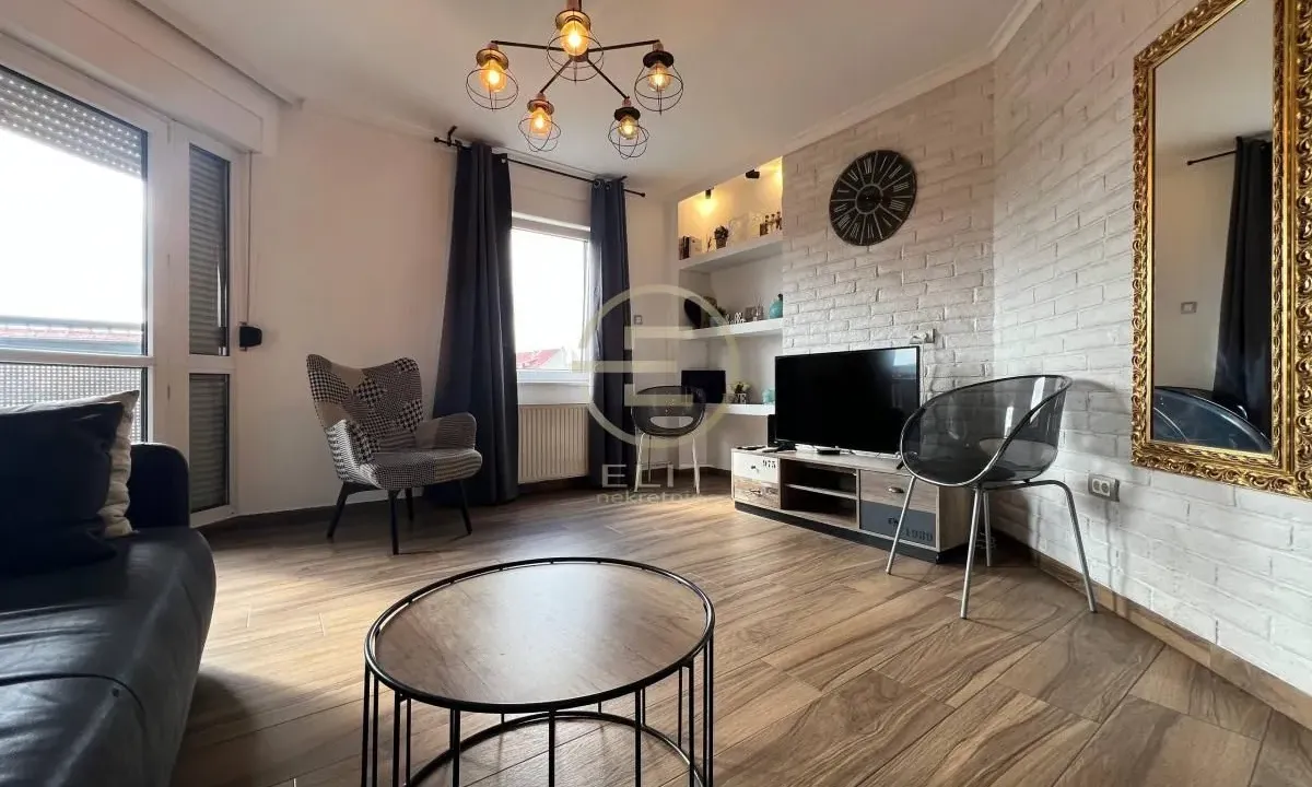 Prodaja, dvosoban stan, 50m², Rotkvarija, Novi Sad Sve Podlokacije