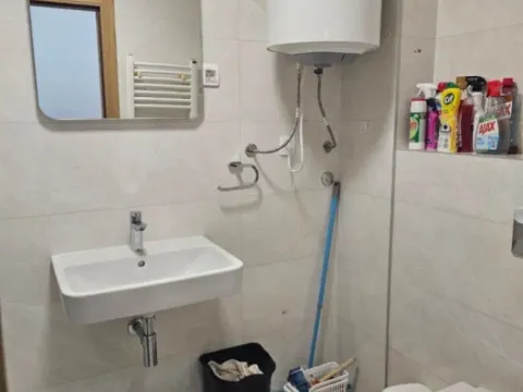 Izdavanje, jednosoban stan, 45m², New City, Podgorica - image 4