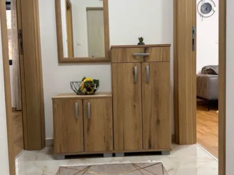 Izdavanje, jednosoban stan, 500m², Momišići, Podgorica - image 4